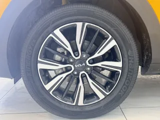 Kia KX1 2022 — фото 17 из 25
