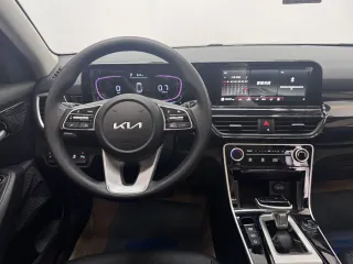 Kia Seltos 2023 — фото 38 из 54