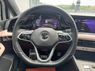 Volkswagen Golf 2021 — фото 16 из 27