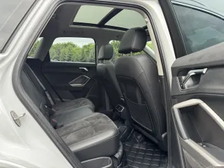 Audi Q3 2021 — фото 2 из 16
