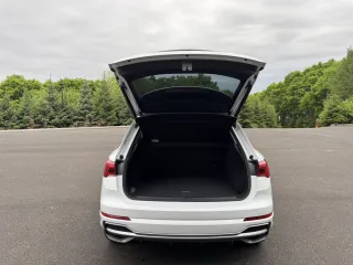 Audi Q3 2021 — фото 20 из 30
