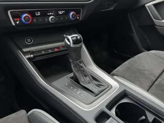 Audi Q3 2021 — фото 13 из 30