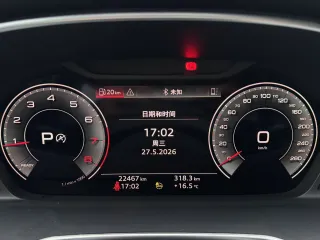 Audi Q3 2021 — фото 23 из 30