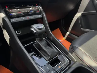 Skoda Karoq 2023 — фото 13 из 29