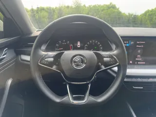 Skoda Octavia 2023 — фото 37 из 58