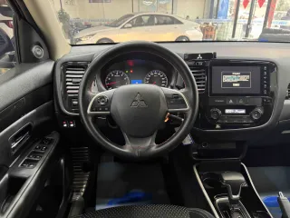 Mitsubishi Outlander 2022 — фото 5 из 6