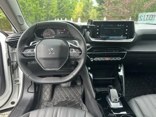 Peugeot 2008.0 2023 — фото 11 из 15