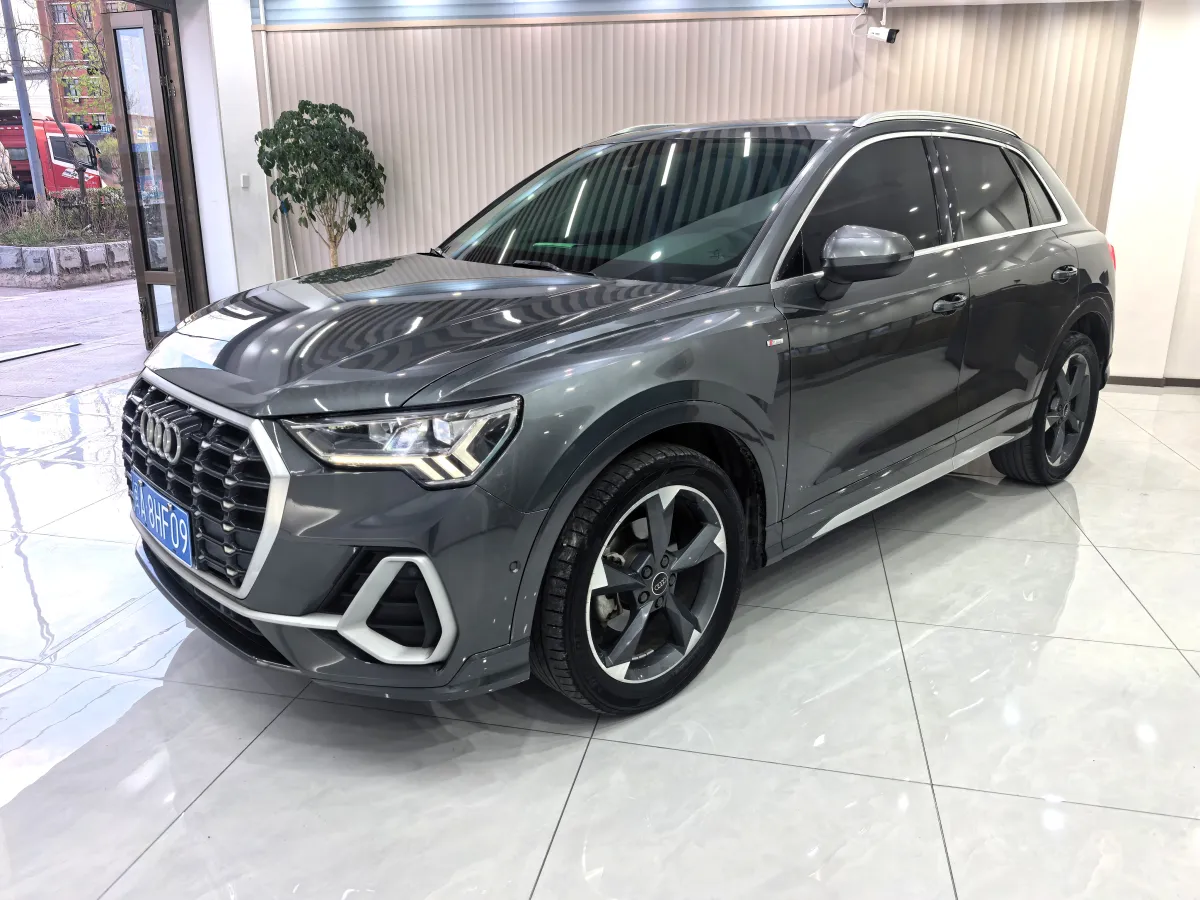 Audi Q3