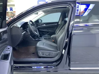 Volkswagen Passat 2022 — фото 5 из 12