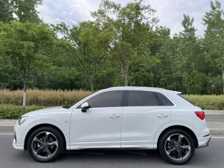 Audi Q3 2021 — фото 4 из 29