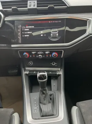 Audi Q3 2021 — фото 16 из 29