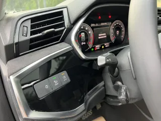 Audi Q3 2021 — фото 18 из 29