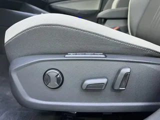 Volkswagen Golf 2023 — фото 9 из 23