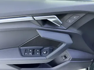 Audi A3 2023 — фото 4 из 30