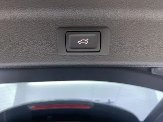 Audi Q3 2023 — фото 16 из 29