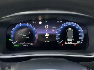 Toyota Levin 2023 — фото 12 из 23