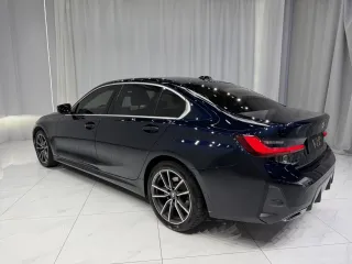 BMW 3-Series 2023 — фото 11 из 25