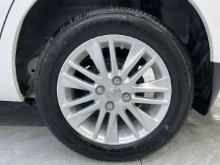 Toyota Vios 2022 — фото 41 из 51