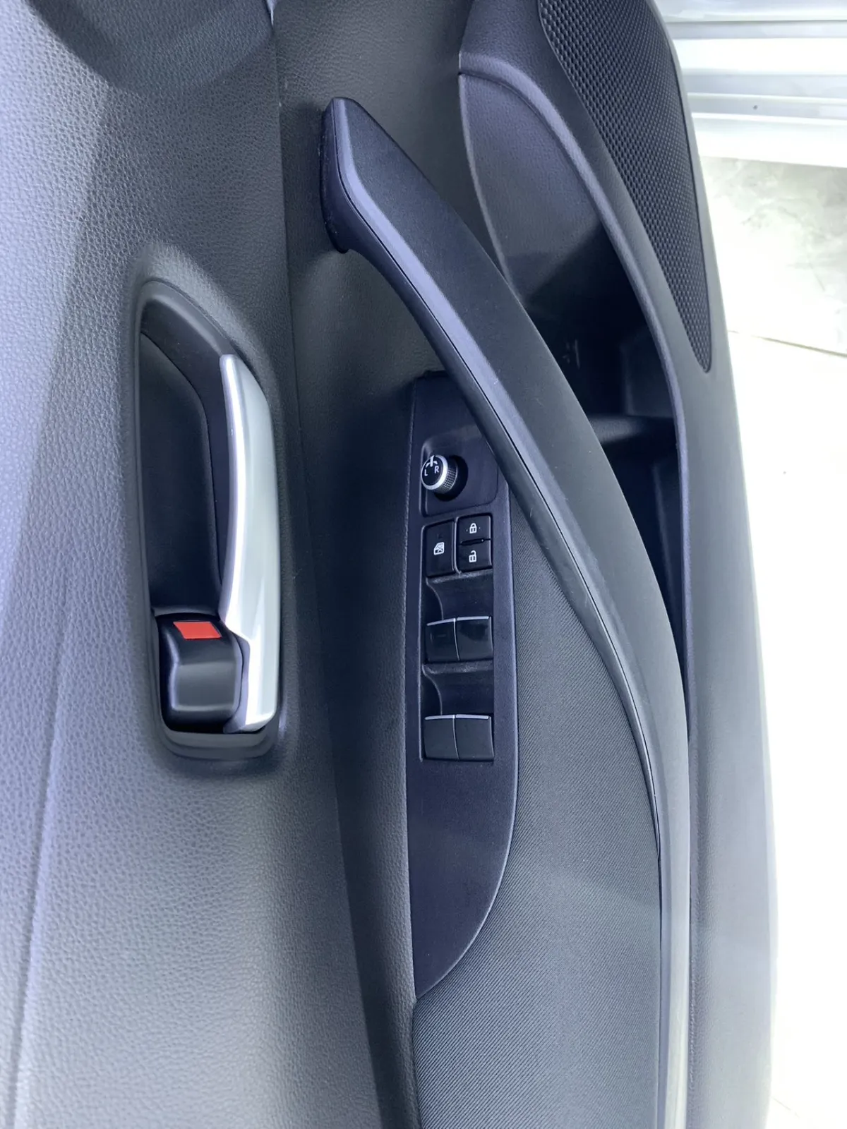 Toyota Levin 2023 — фото 1 из 25