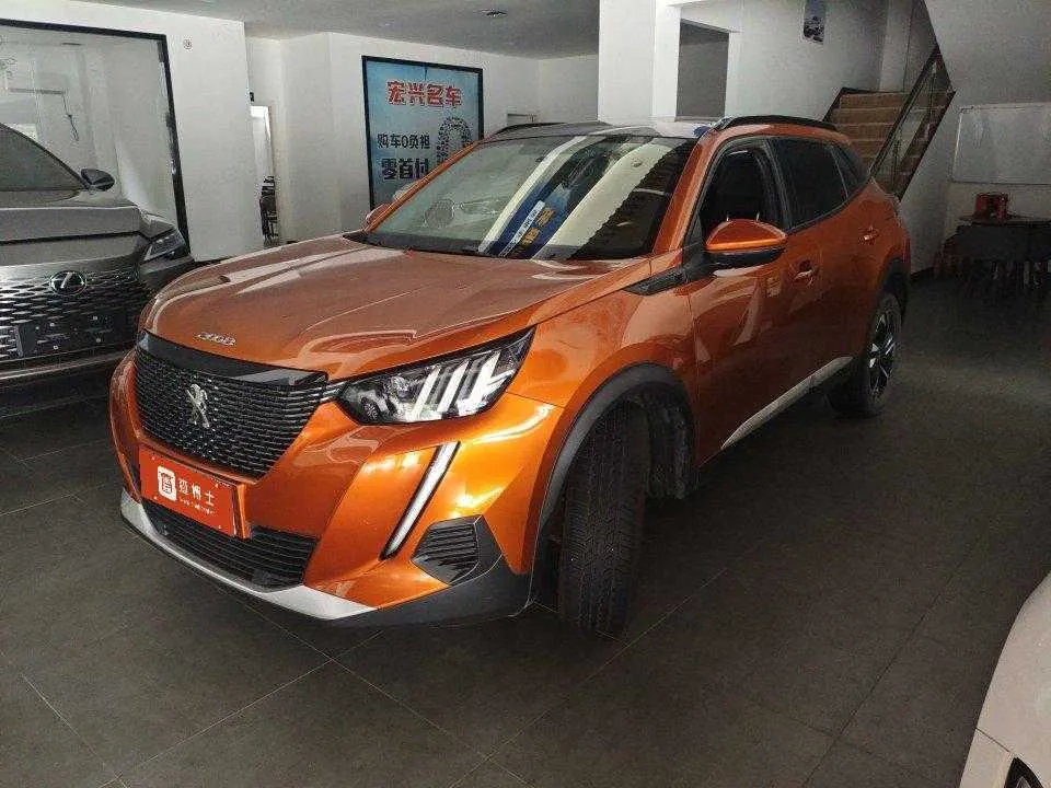 Peugeot 2008.0