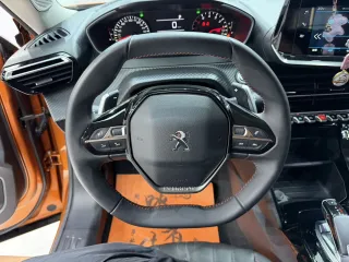 Peugeot 2008 2022 — фото 11 из 54