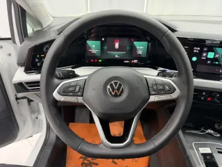 Volkswagen Golf 2023 — фото 11 из 25