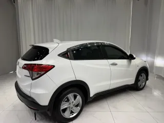 Honda Vezel 2022 — фото 11 из 24