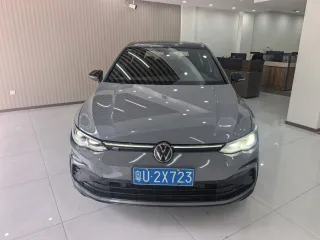 Volkswagen Golf 2023 — фото 8 из 26