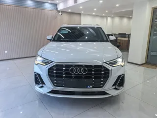 Audi Q3 2022 — фото 2 из 24