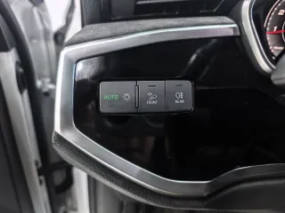 Audi Q3 2022 — фото 14 из 24