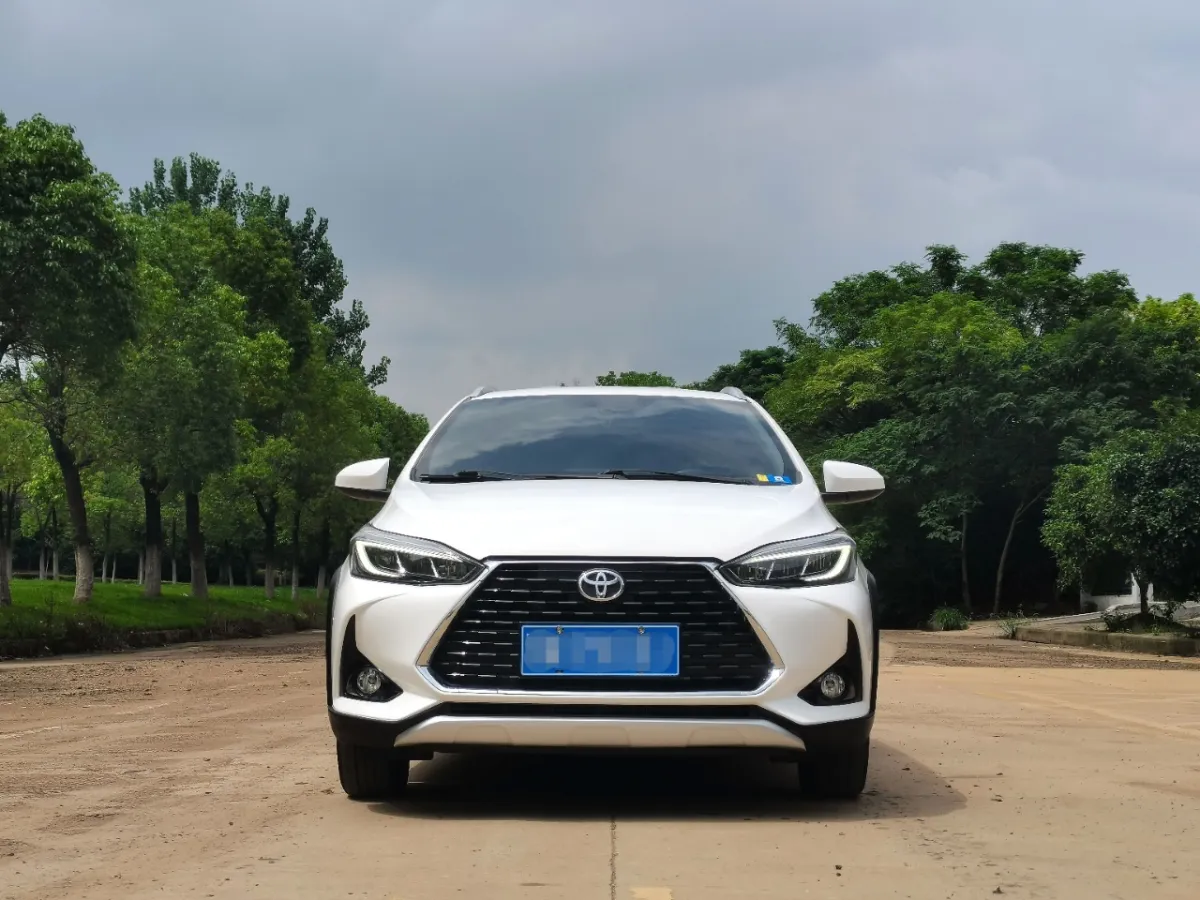 Toyota Yaris L