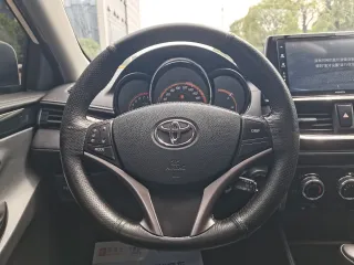 Toyota Yaris L 2022 — фото 30 из 42
