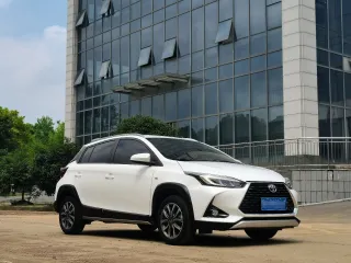 Toyota Yaris L 2022 — фото 2 из 42