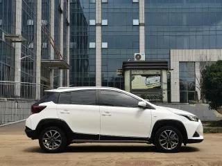 Toyota Yaris L 2022 — фото 22 из 42