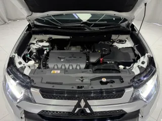 Mitsubishi Outlander 2021 — фото 21 из 22