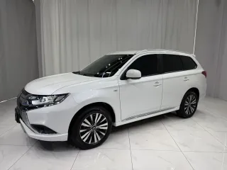 Mitsubishi Outlander 2021 — фото автомобиля из Китая