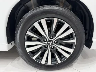 Mitsubishi Outlander 2021 — фото 20 из 22