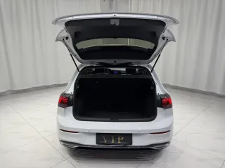 Volkswagen Golf 2022 — фото 21 из 25