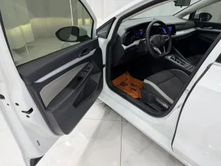 Volkswagen Golf 2022 — фото 2 из 25