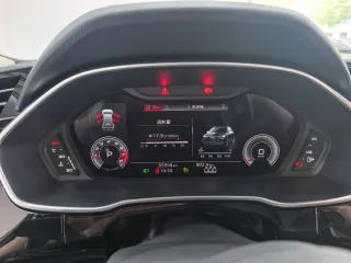 Audi Q3 2022 — фото 40 из 56