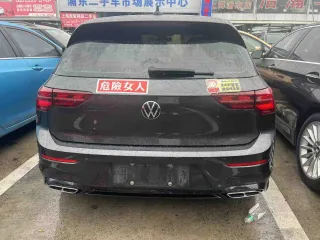 Volkswagen Golf 2023 — фото 6 из 6