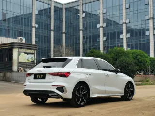 Audi A3 2022 — фото 4 из 29