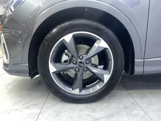 Audi Q3 2023 — фото 8 из 16