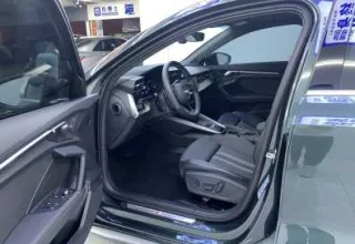 Audi A3 2023 — фото 10 из 14