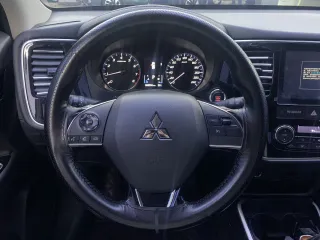 Mitsubishi Outlander 2022 — фото 10 из 23