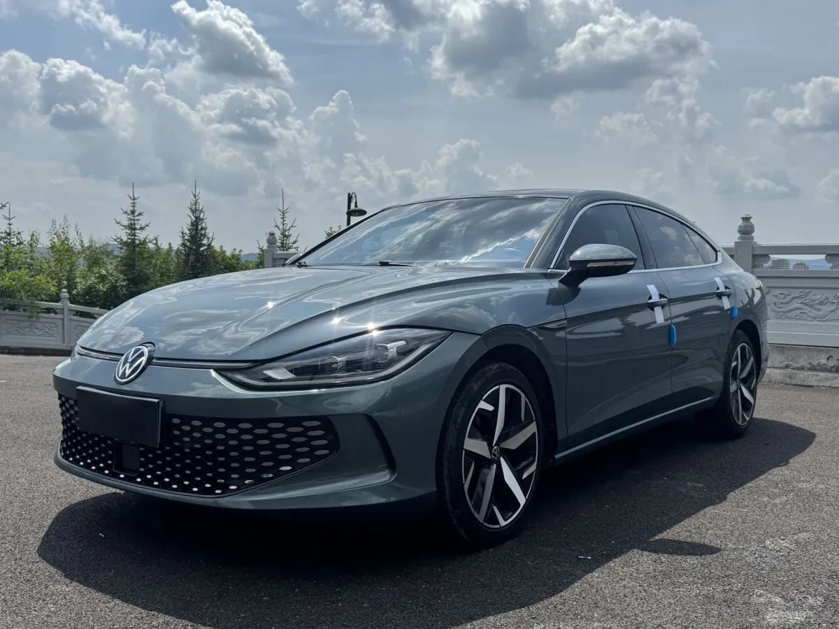 Volkswagen Lamando L