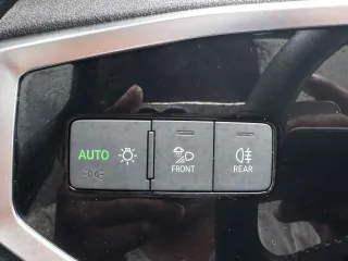 Audi Q3 2021 — фото 10 из 27