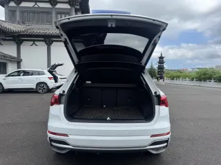 Audi Q3 2021 — фото 20 из 27