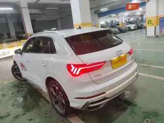 Audi Q3 2022 — фото 3 из 6