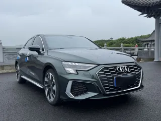 Audi A3 2022 — фото 3 из 58
